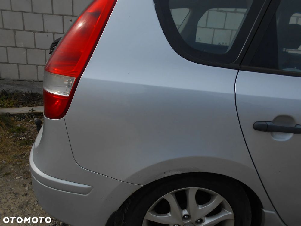 HYUNDAI I30 1.6 CRDI 90KM D4FB CW KOMBI 10ROK LIFT KOD LAKIERU 2R SILNIK SKRZYNIA BIEGOW MASKA BLOTNIK ZDERZAK LUSTERKO ZAWIESZENIE WSPOMAGANIE ELEKTRYCZNE TURBINA WTRYSKI ALTERNATOR ROZRUSZNIK KOMPRESOR KLIMATYZACJI FOTEL PODSUFITKA - 16