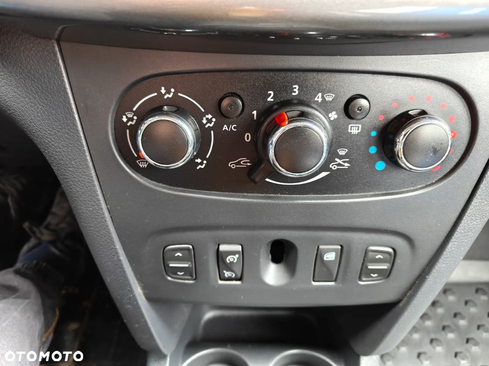 Dacia Sandero 0.9 TCe Laureate - 17