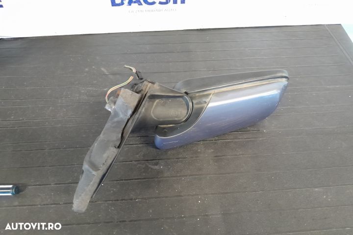 Oglinda dreapta electrica E10117351  E10117352 CU 5 FIRE E10117351  E - 4