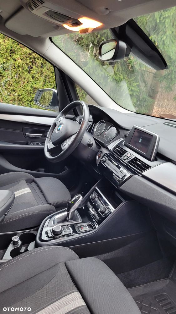 BMW Seria 2 218d Advantage - 12