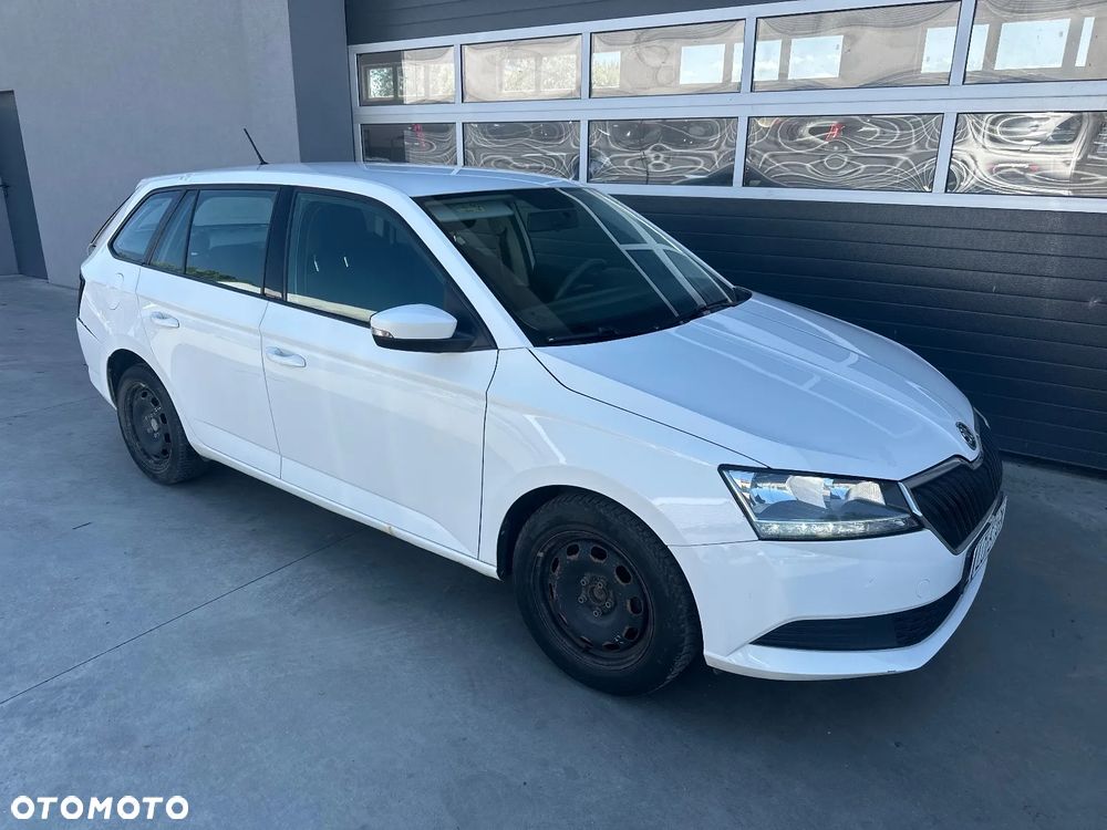 Skoda Fabia 1.0 TSI Active - 1