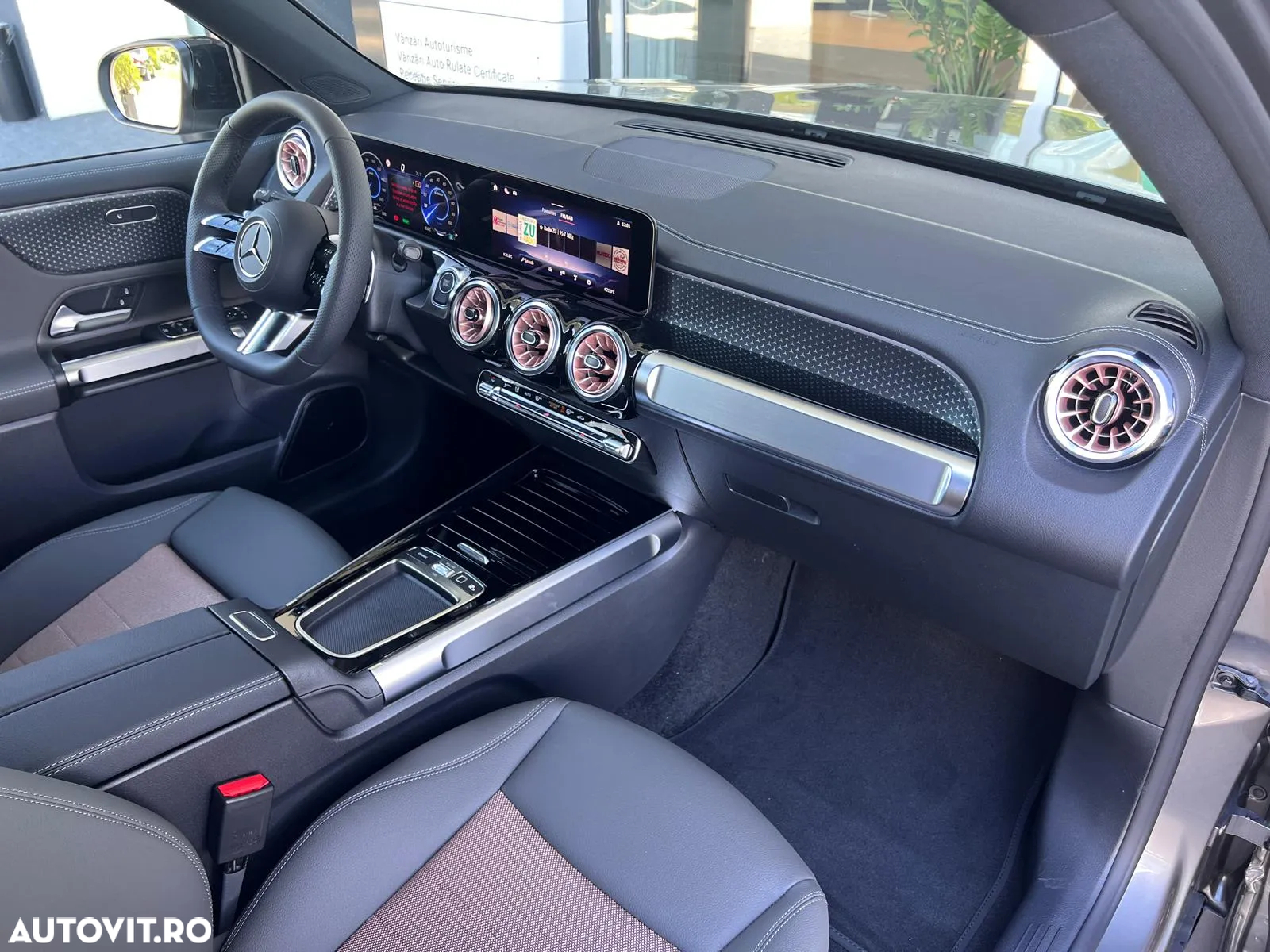 Mercedes-Benz EQB 300 4MATIC - 8