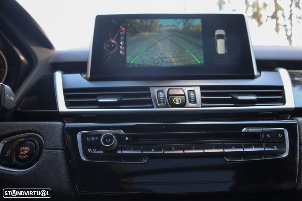 BMW 218 Gran Tourer d Auto - 14