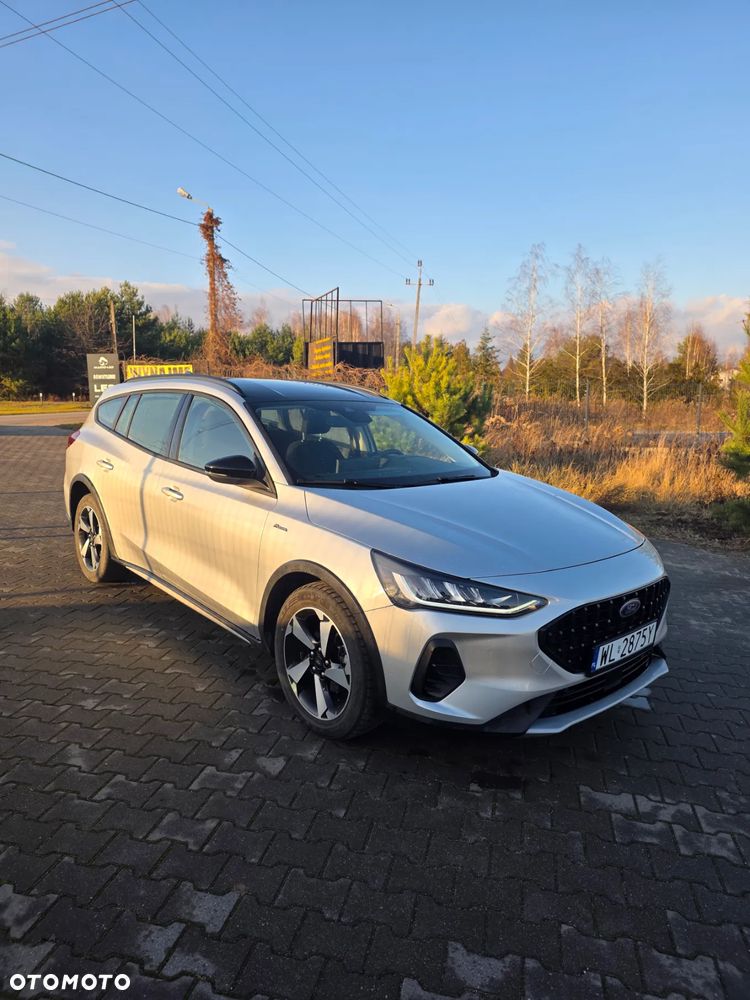 Ford Focus 1.0 EcoBoost STart-Stopp-System TITANIUM - 2