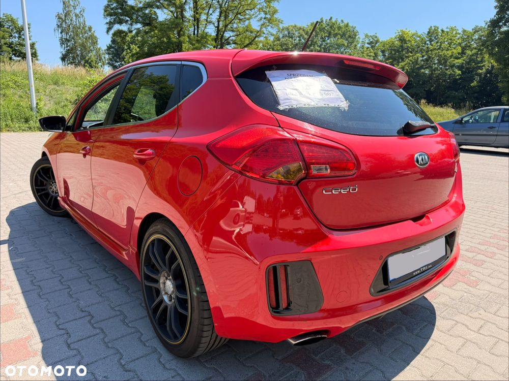 Kia Ceed 1.6 T-GDI GT XL - 4