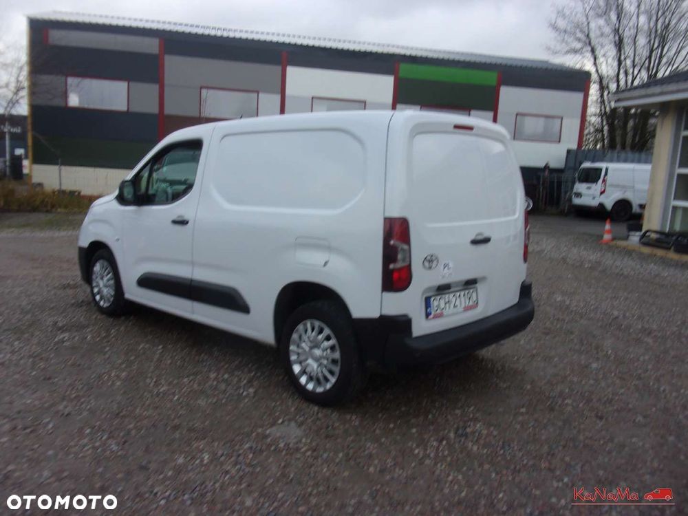 Toyota Proace City - 8