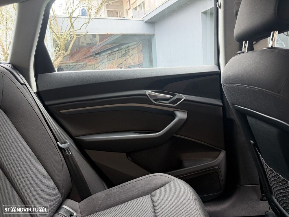 Audi e-tron 50 quattro - 13