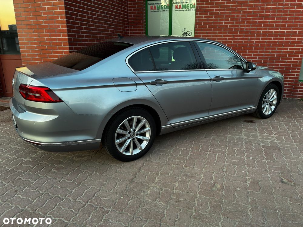 Volkswagen Passat 1.8 TSI BMT Highline - 2