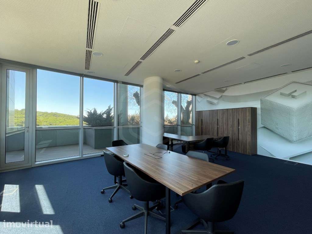 Para arrendamento, escritório com 545 m², com localização emblemáti... - Grande imagem: 3/22