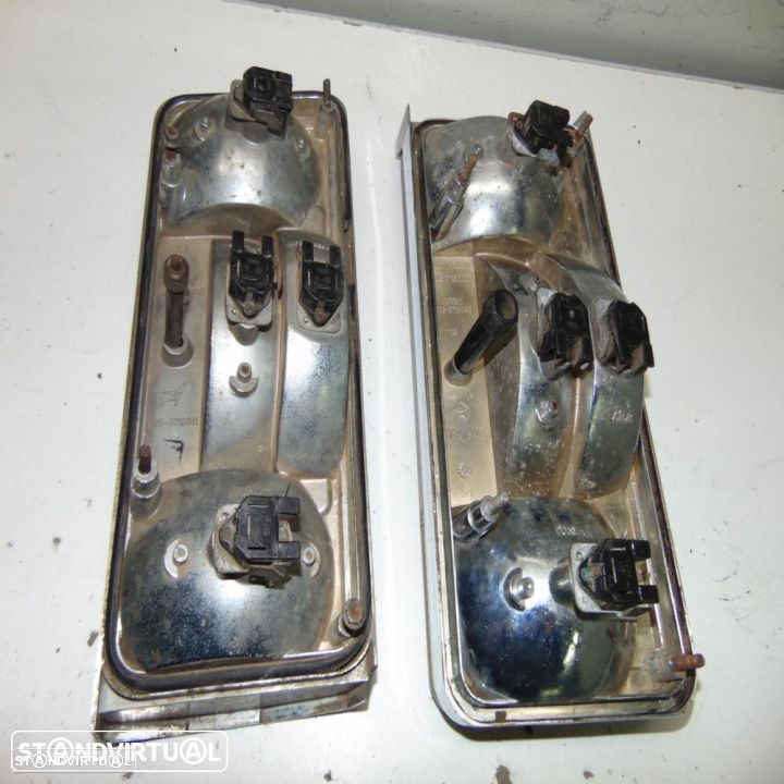 Lada Niva farolins de trás - 4