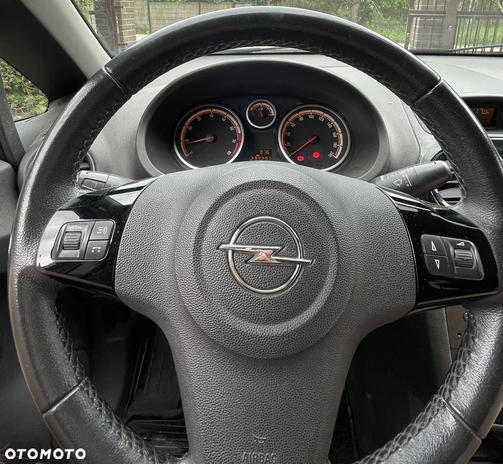 Opel Corsa ver-1-2-16v - 17