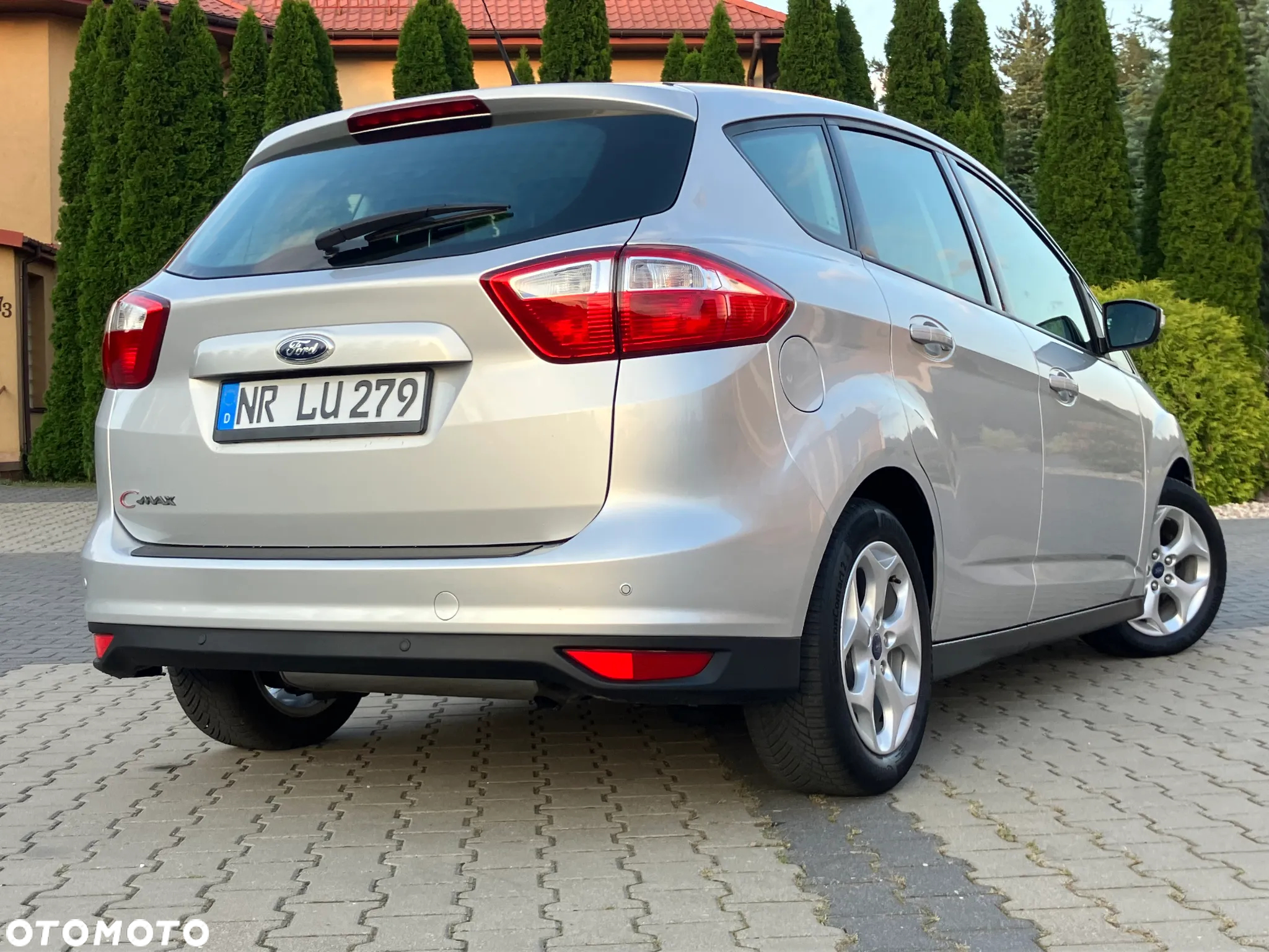 Ford C-MAX 1.6 Ti-VCT SYNC Edition - 8