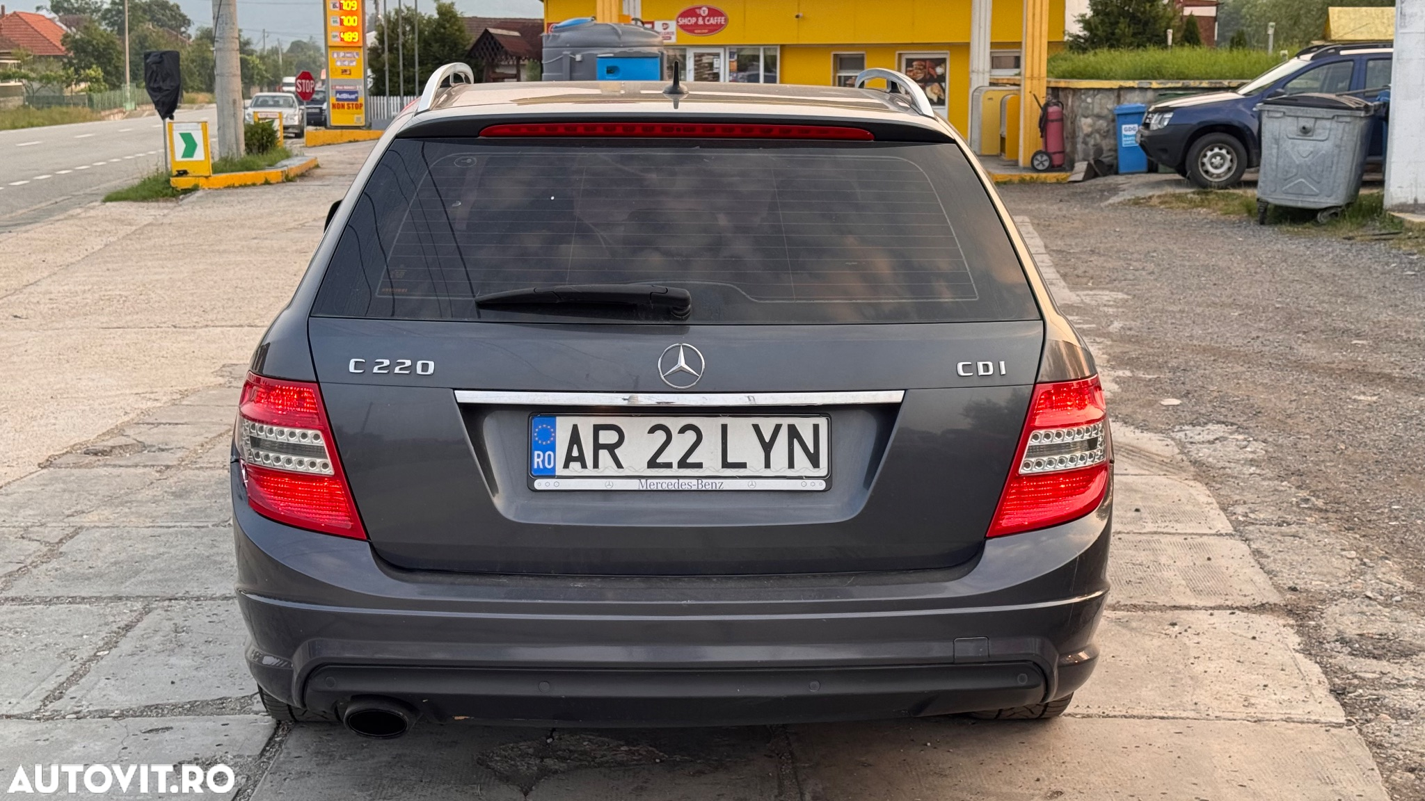 Mercedes-Benz C - 4