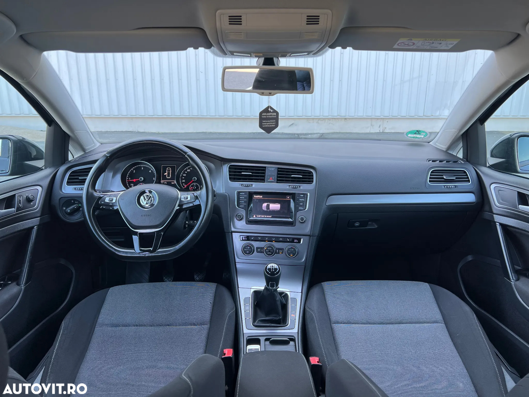 Volkswagen Golf 1.6 TDI BlueMotion Trendline - 7