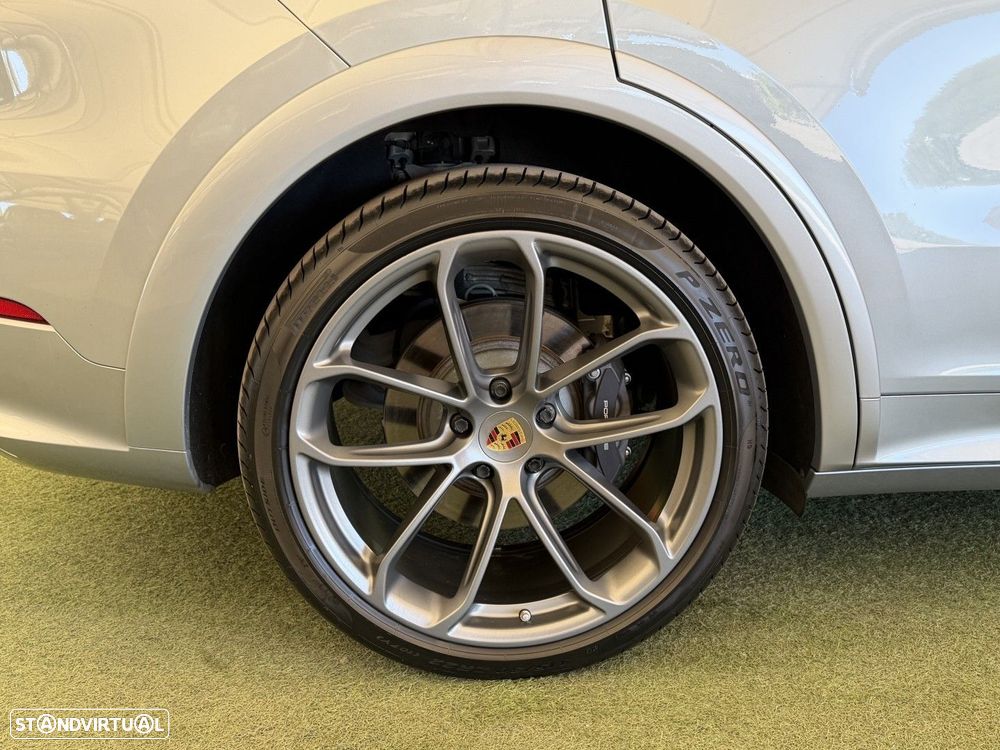 Porsche Cayenne Coupé E-Hybrid - 7