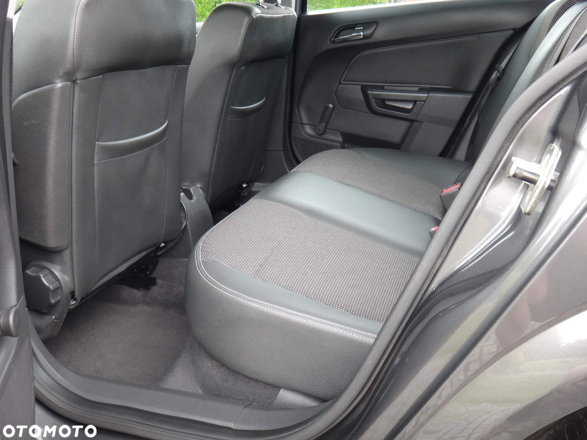 Opel Astra III 1.6 Cosmo - 30