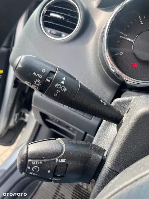 Peugeot 3008 HDi FAP 150 Premium - 9
