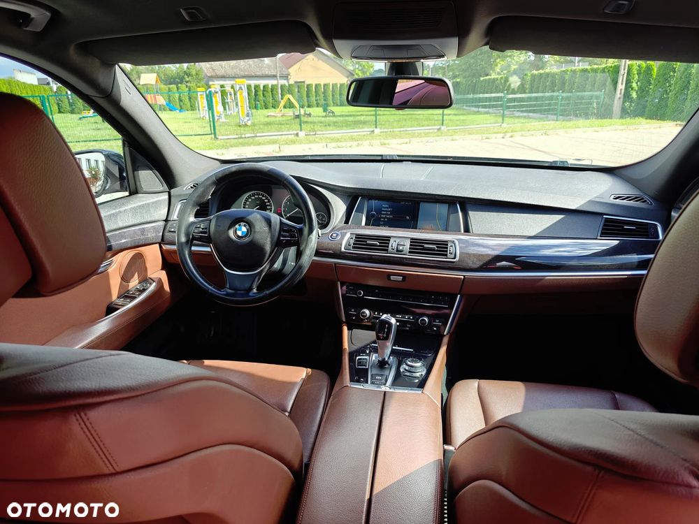 BMW Seria 5 535i - 25