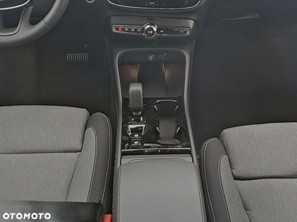 Volvo XC 40 B3 B DKG Plus Black Edition - 6