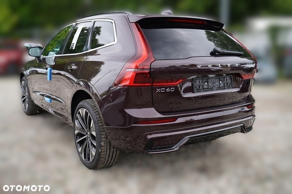 Volvo XC 60 T6 Plug-In Hybrid AWD Ultra Dark - 6