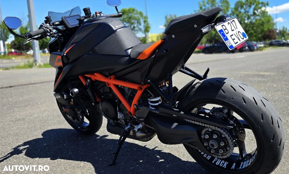 KTM 1390 Super Duke - 4