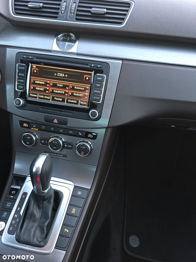 Volkswagen Passat 2.0 TDI Comfortline DSG - 25