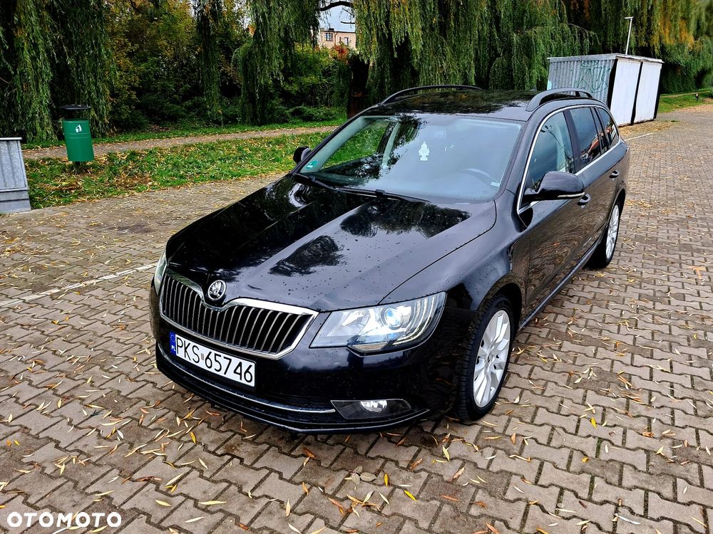 Skoda Superb 2.0 TDI Elegance DSG - 19
