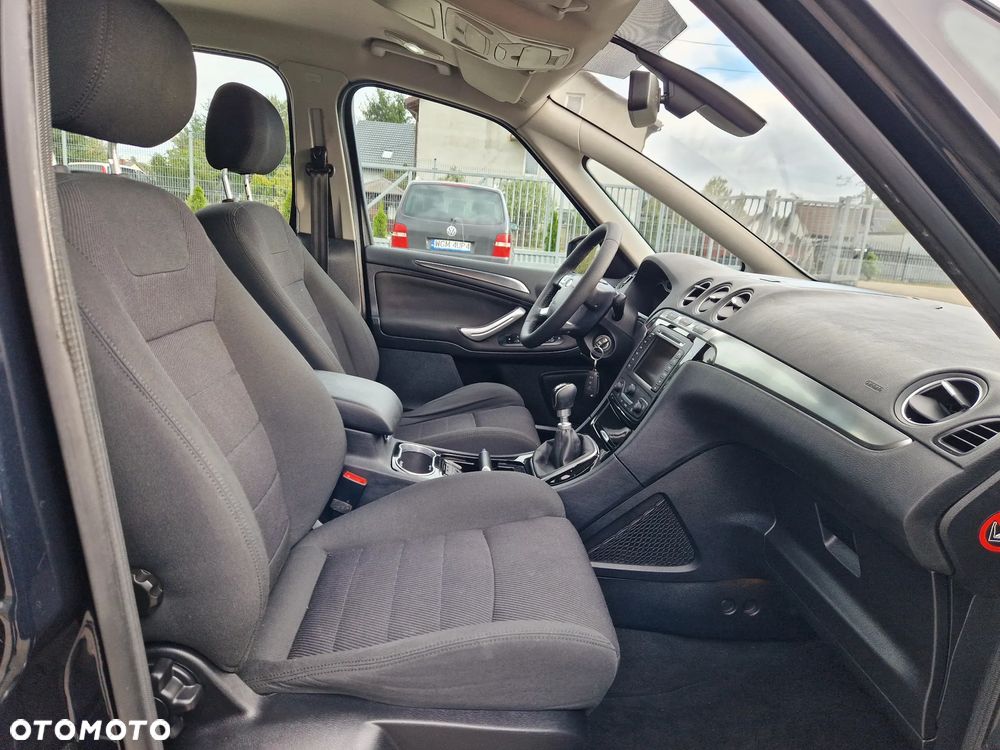 Ford S-Max - 24