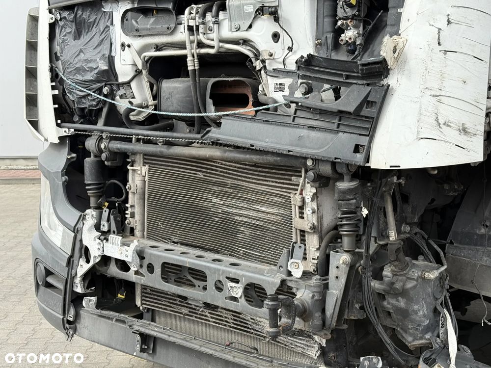 Mercedes-Benz ACTROS 1845 / STANDARD / SALON PL - 17