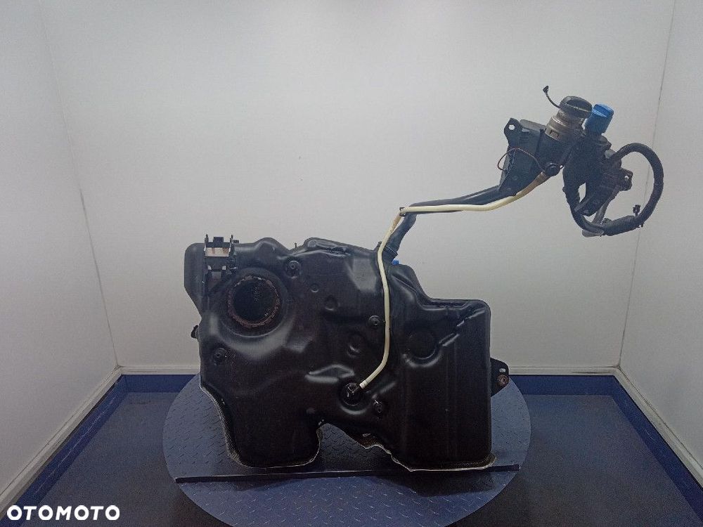 VW PASSAT B8 2.0 TDI 150 KM ZBIORNIK PALIWA BAK 3Q0201021CK DFCA - 1