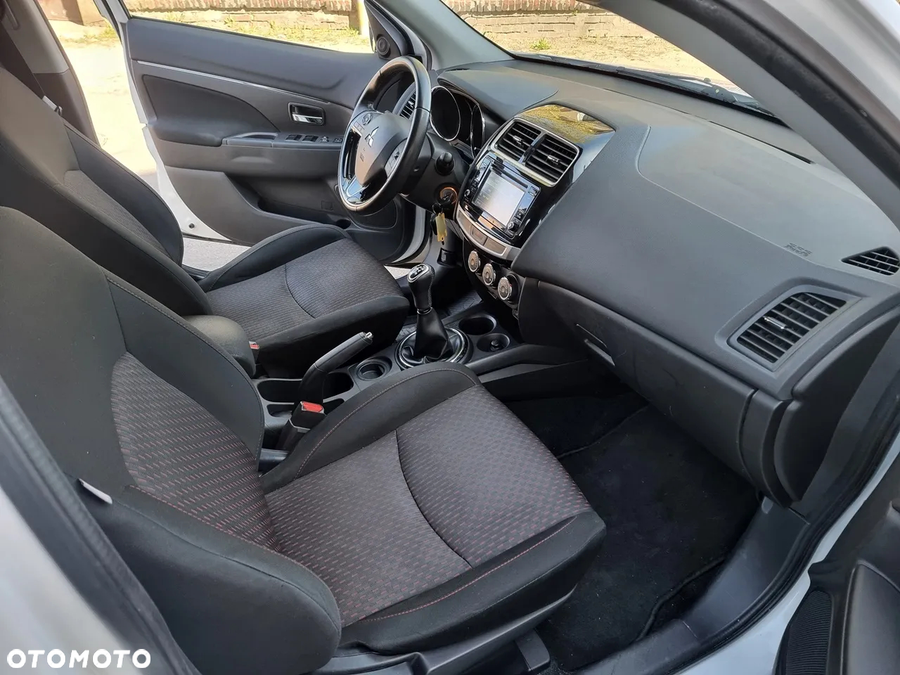 Mitsubishi ASX - 5