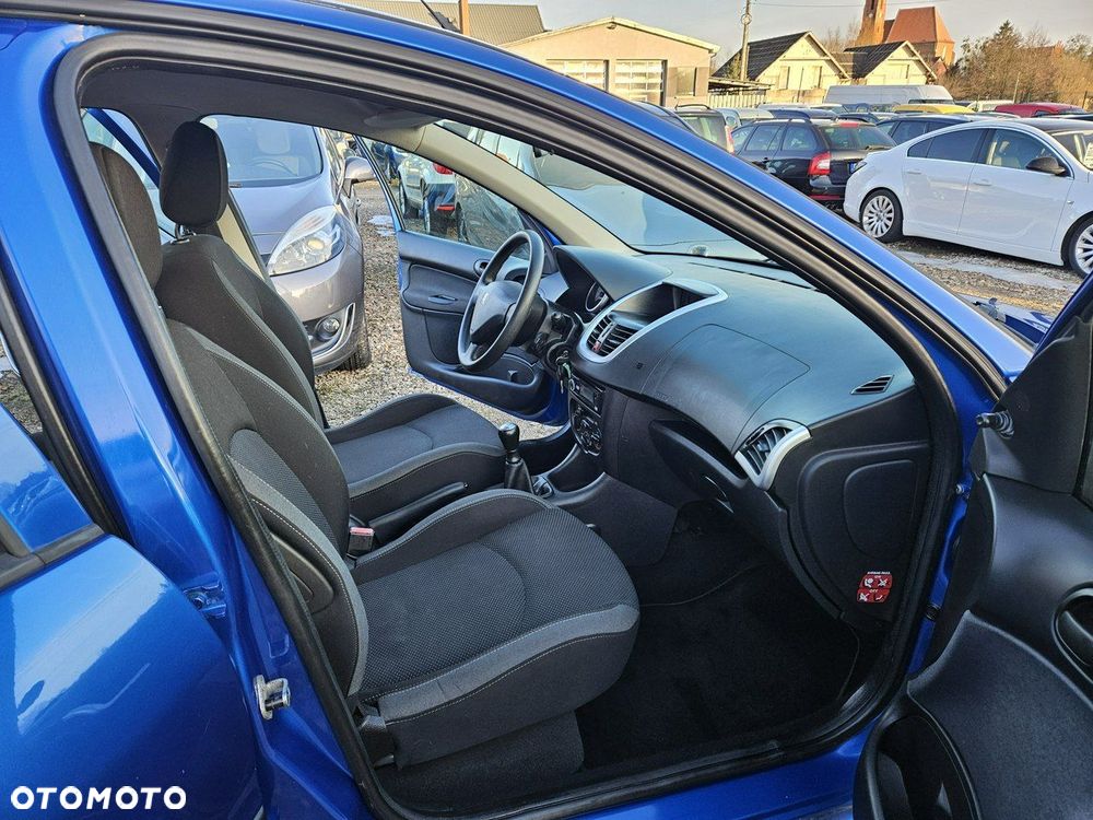 Peugeot 206 plus - 10