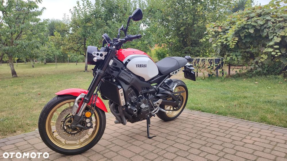Yamaha XSR - 6