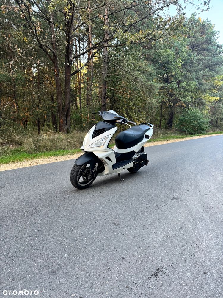 Peugeot Speedfight - 2