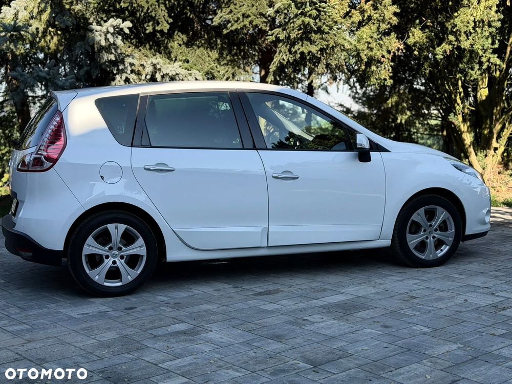 Renault Scenic 1.6 16V Expression - 12