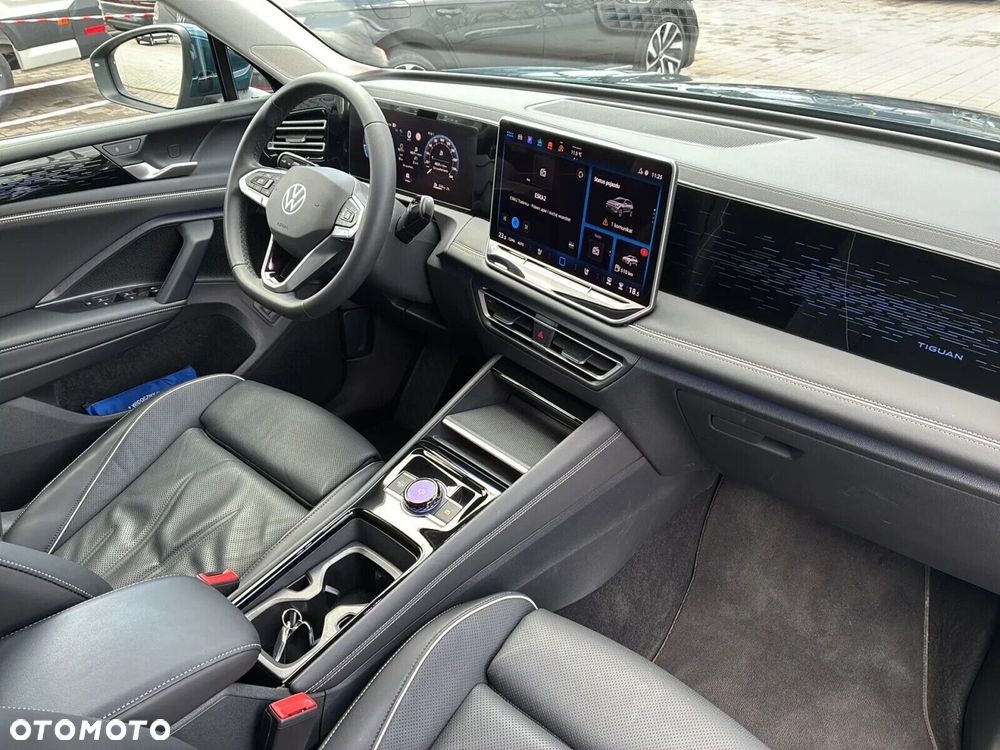 Volkswagen Tiguan - 32