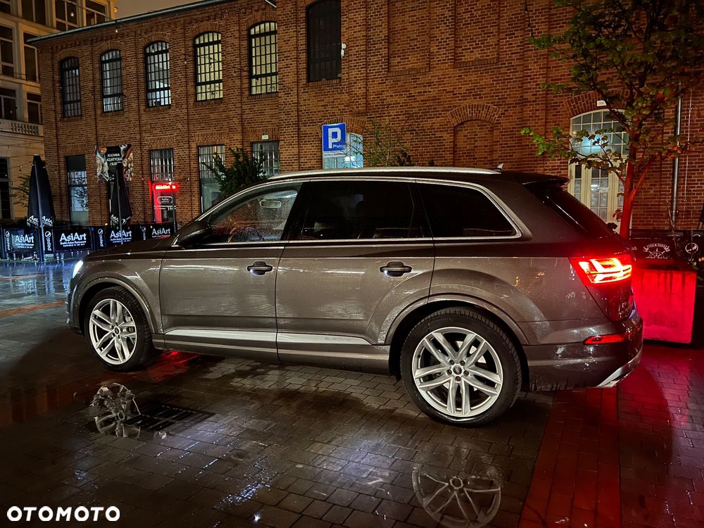 Audi Q7 - 2