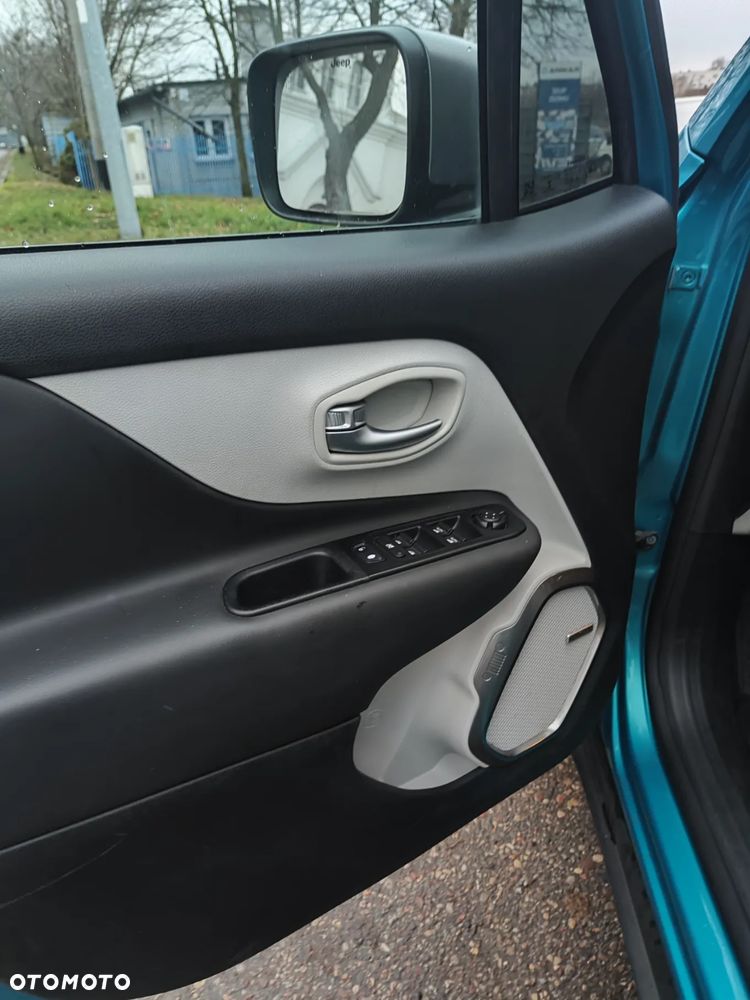 Jeep Renegade - 18