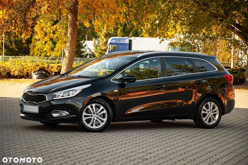 Kia Ceed 1.6 CRDi 128 ISG Dream Team Edition - 13