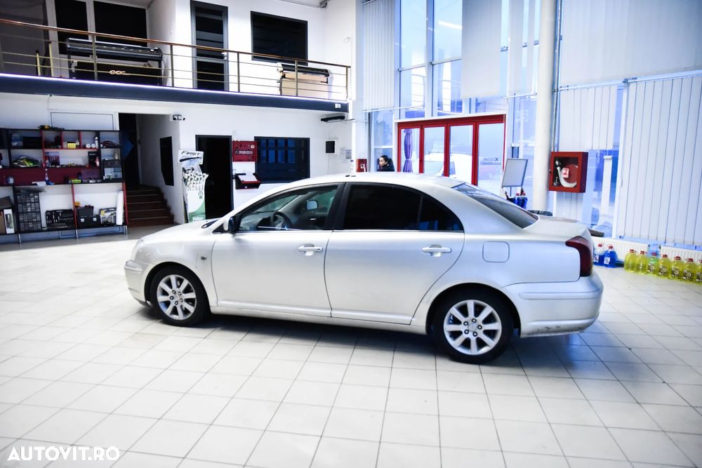 Toyota Avensis 2.2 D-4D Executive - 4