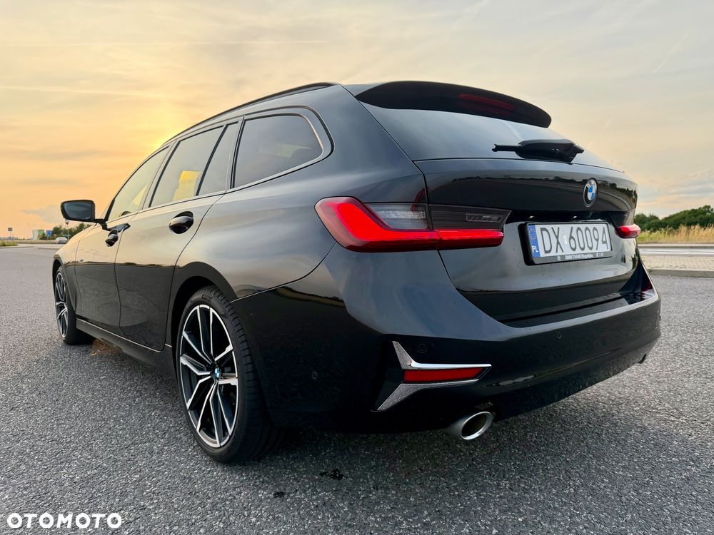BMW Seria 3 320d xDrive Luxury Line sport - 2