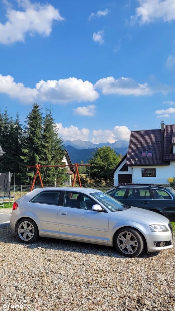 Audi A3 3-drzwiowe 2.0 TDI DPF Ambiente - 1