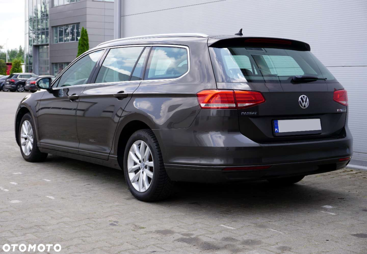 Volkswagen Passat - 6
