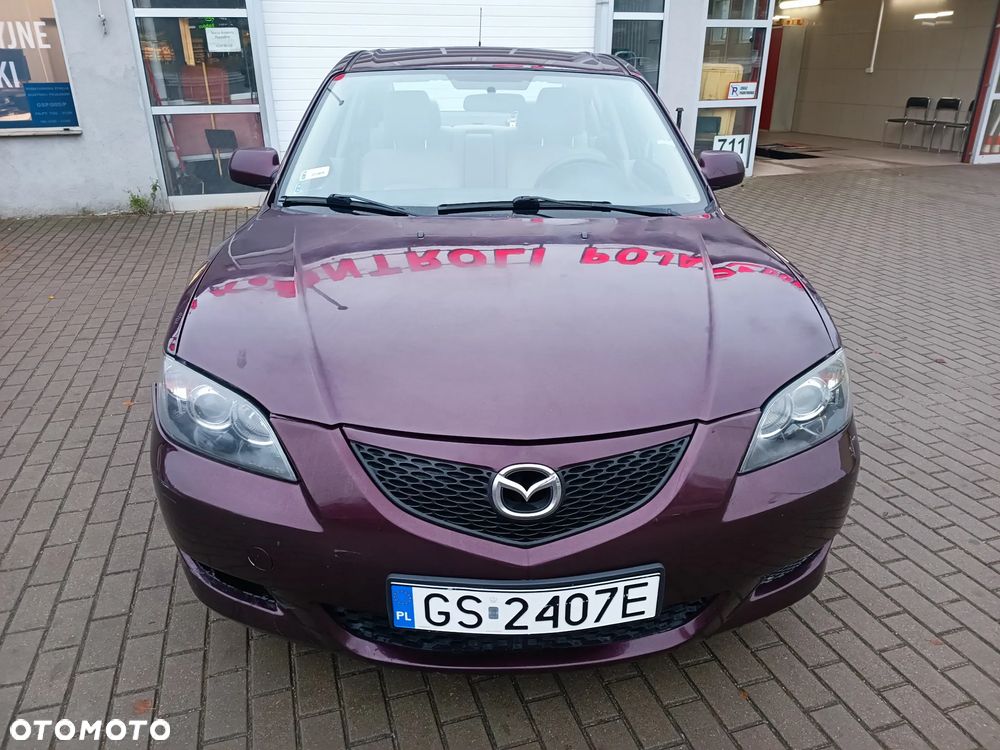 Mazda 3 2.0 Exclusive + - 11