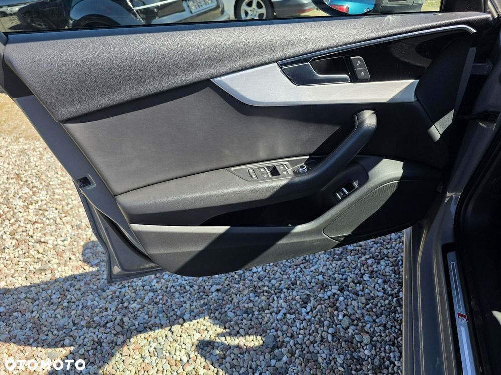 Audi A4 Avant 30 TDI S tronic S line - 21