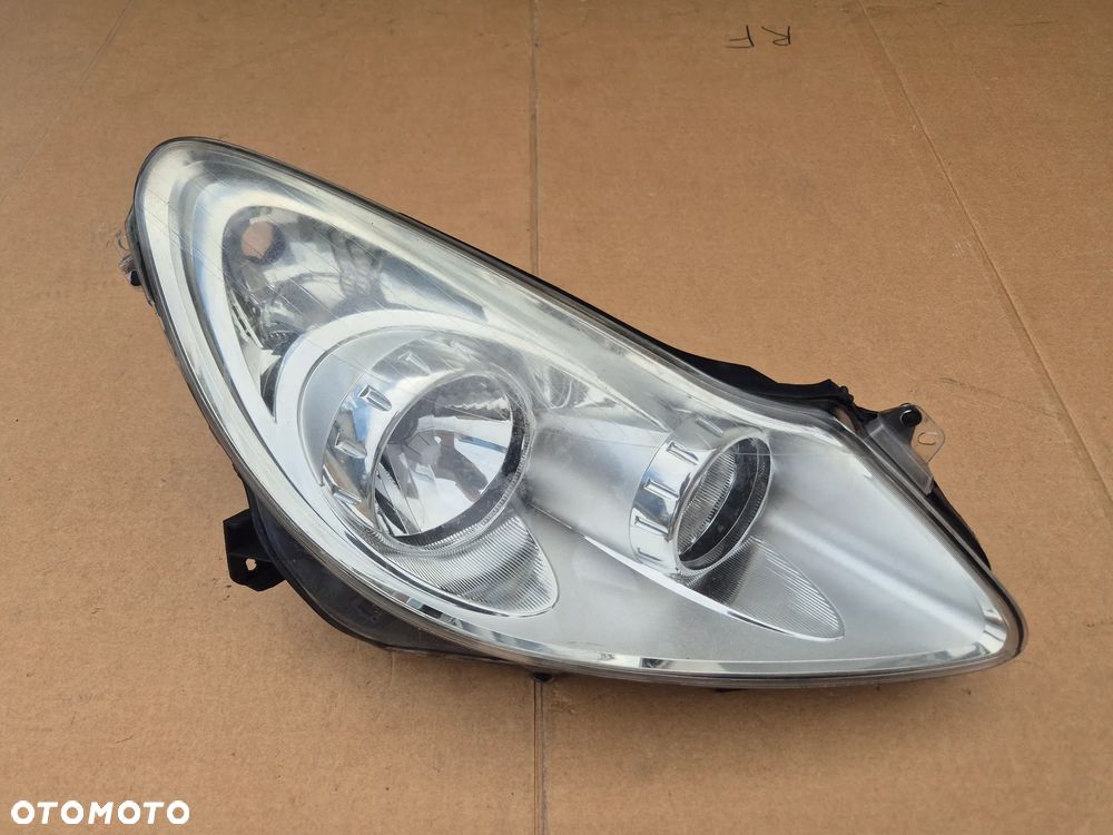 Opel Corsa D lampa prawa.2006-2011.Valeo.EU. - 1