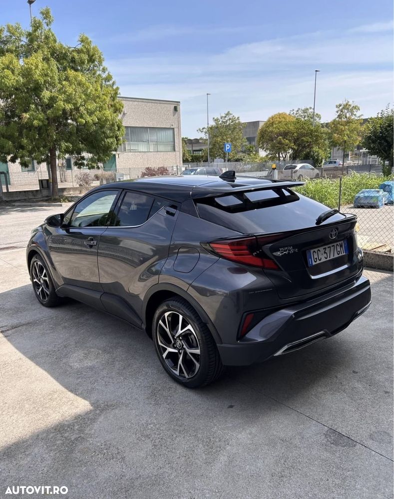 Toyota C-HR - 6