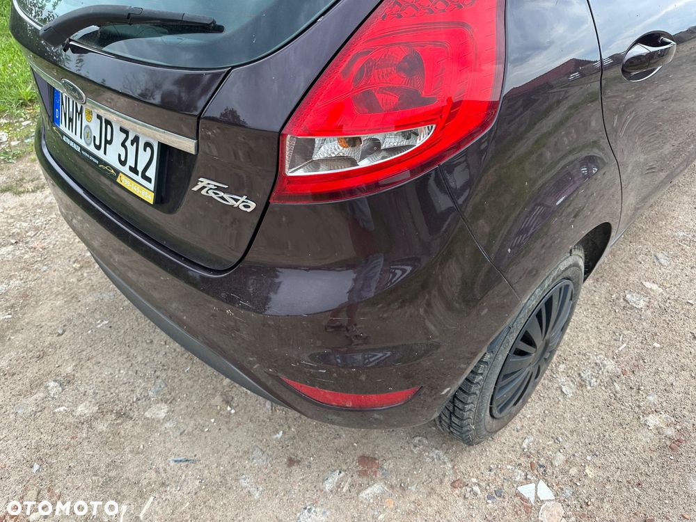 Ford Fiesta 1.4 Ghia - 9