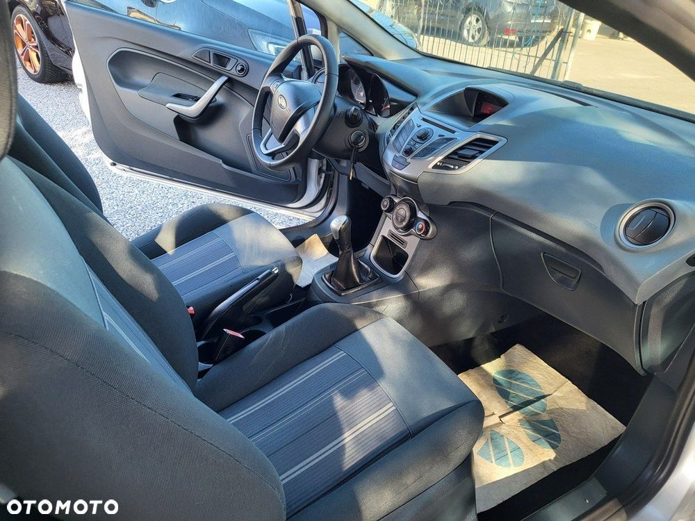 Ford Fiesta - 14