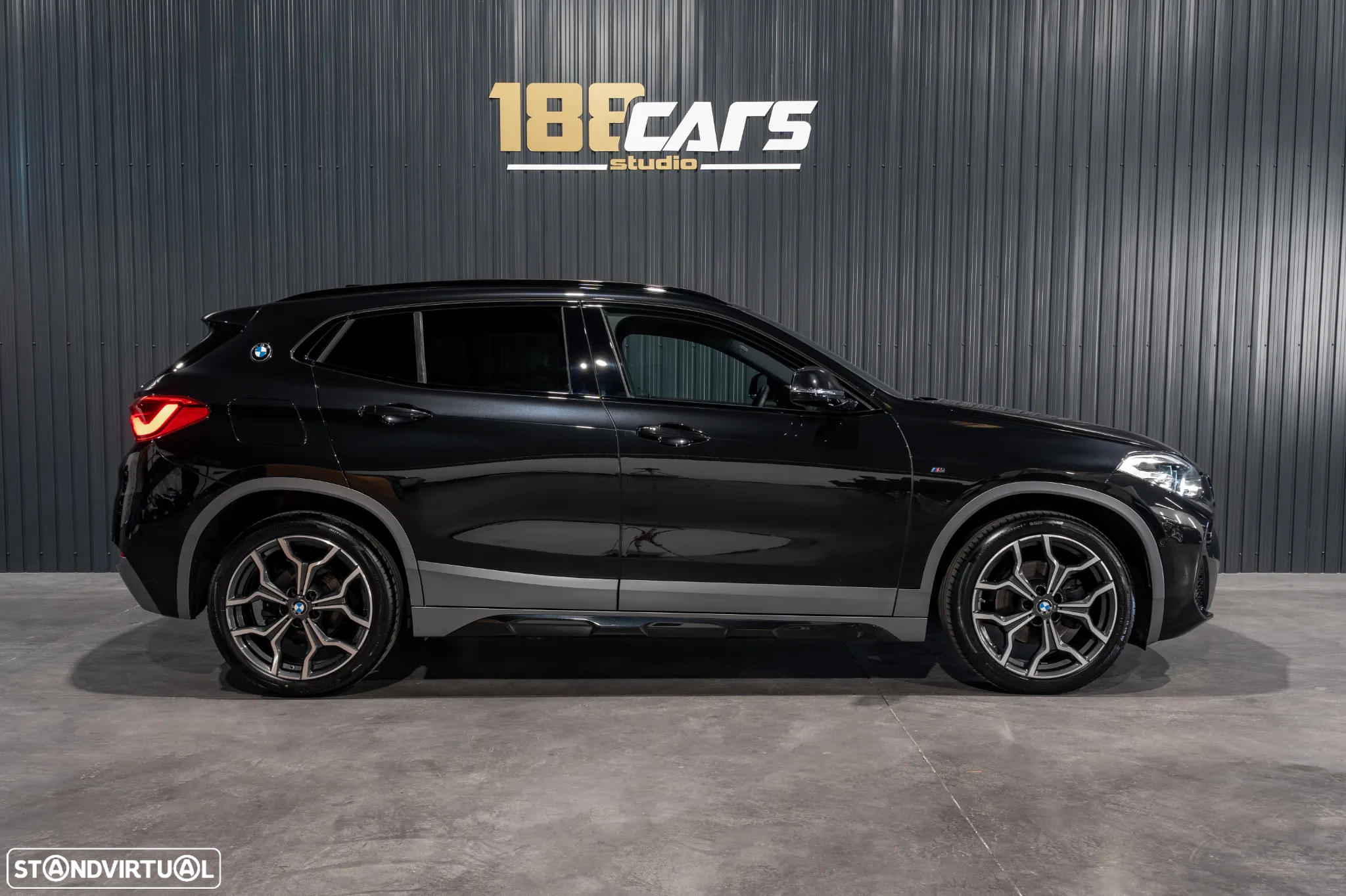 BMW X2 18 i sDrive Auto Pack M - 4